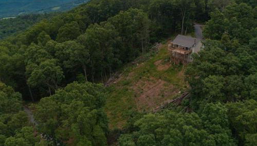 Sunset Cabin Privacy, Views, HotTub, Firepit, BBQ, Pets - Photo 2