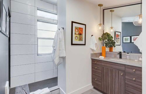 Stylish and Modern Boise Studio with Foothills Views! - Photo 16