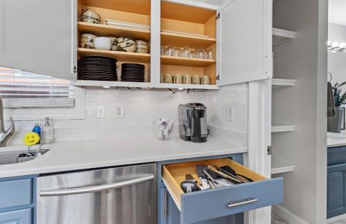 GATHERING HOUSE IN HISTORIC OAKWOOD - Foto 27