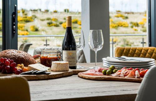 Lakeside property with spa access on a nature reserve Overton Island 11 OI11 - Photo 2