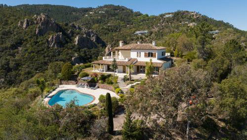 VILLA L'ESTEREL AVEC PISCINE VUE MER -MANDELIEU 06210- 6 Pers - Foto 2