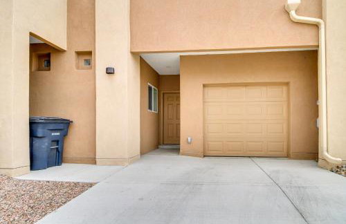 3 Mi to Old Town Albuquerque Townhome with Yard! - Photo 24
