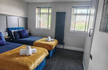 Comfy House Parking Long Stay - Photo 10