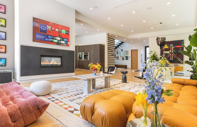 Luxe Weho Villa, Walk to Melrose Ave, Pool + Hot Tub North Vista by Avantstay - Foto 103