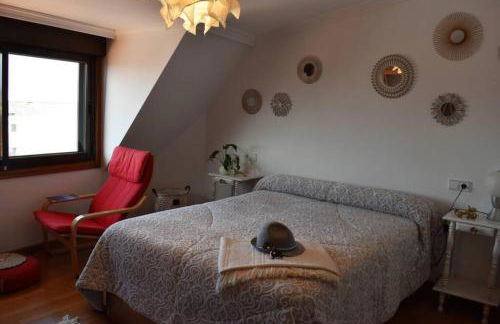 GALIHOST - Precioso ático en pleno centro de O Grove - Photo 5