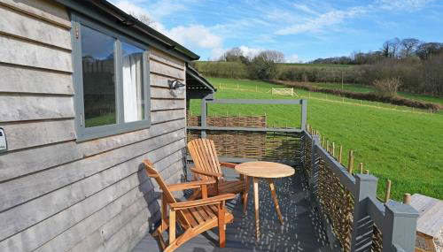 Charming Hut with Outdoor Bath & Decking Sea Views - Foto 3