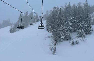 Ski in Ski out Cozy Studio Condo, Pool, Hot Tub, Views of Moose Mtn - Foto 47