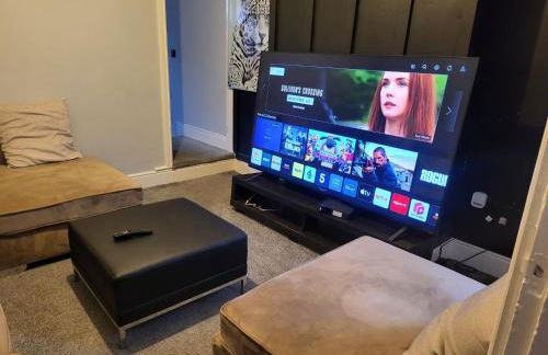 Apartment - Sleeps 5 - Great Location - Parking - Foto 55