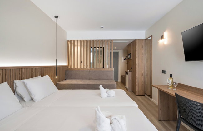Marika Beach Hotel - Photo 106