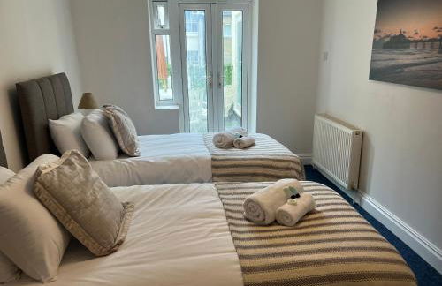 One Queens Gardens, Sea View Apartment, Eastbourne. - Foto 16