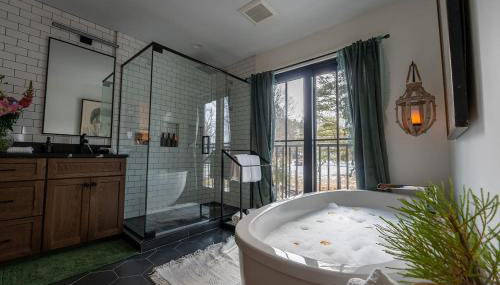 The DougOut Steps from Douglas Beach! - Foto 3