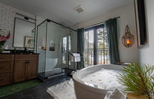 The DougOut Steps from Douglas Beach! - Foto 3