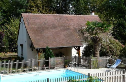 Maison de charme avec piscine partagée à Contres - FR-1-491-465 - Photo 1