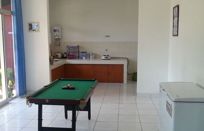 Vila Bunga Merah Gelatik - Photo 12