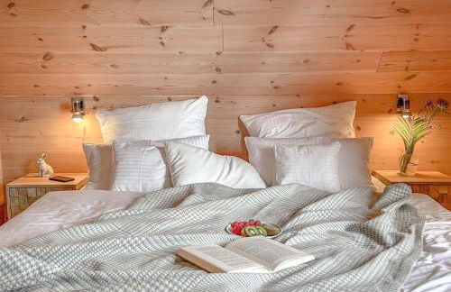 traumHaff Küstenchalets - einzigartige Chalets an der Ostsee. Ganz aus Lärchenholz mit Kamin und Sauna - Foto 18