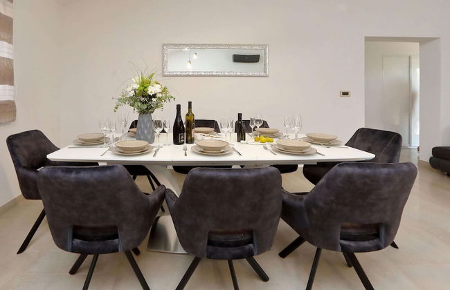 Villa in Starigrad With Heated Pool - Foto 35