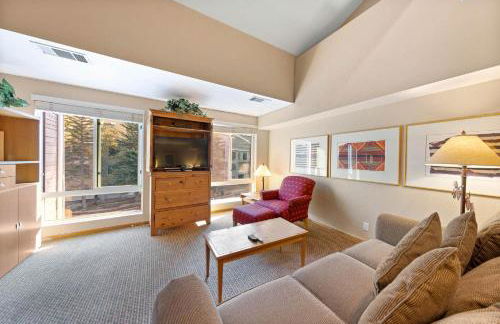Palisades Tahoe Lodge Rentals Studio Loft #334 - Foto 8