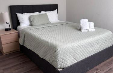 Perfect 4Bd with King Bed Vacation Home - Photo 5