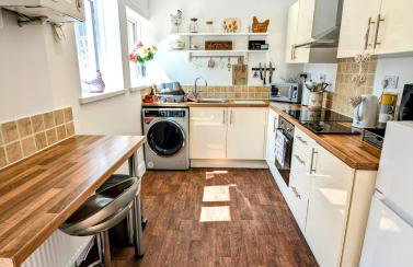 3 bed home with parking - Foto 15