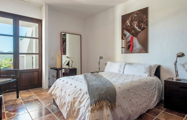 San Josep 6-bed Villa, Sleeps 14, Pool & Sea View - Photo 2