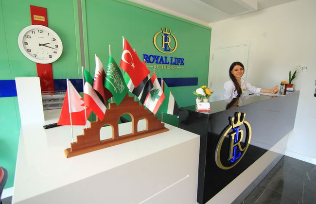 Royal Life Residence - Photo 3