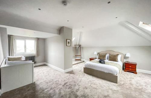 Luxury Private Apartments - Close to Town Centre - Photo 5