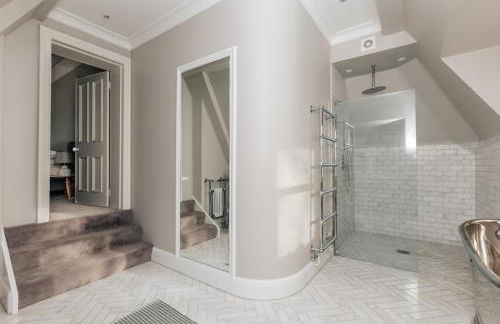 The Florence - Photo 19