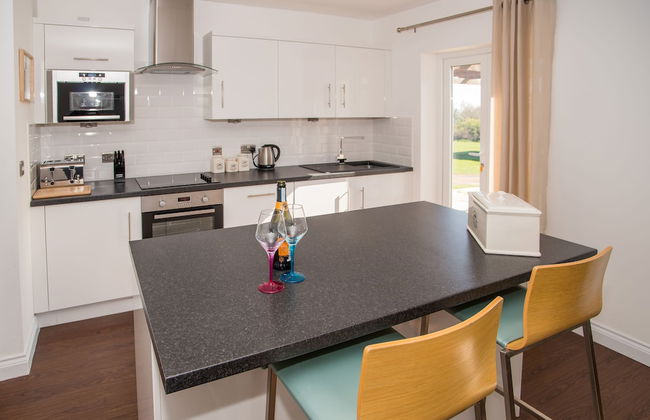 Stoneleigh Village - Photo 35