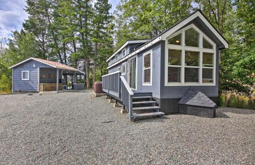 Eureka Tiny Home with Hot Tub and Community Beach! - Foto 23