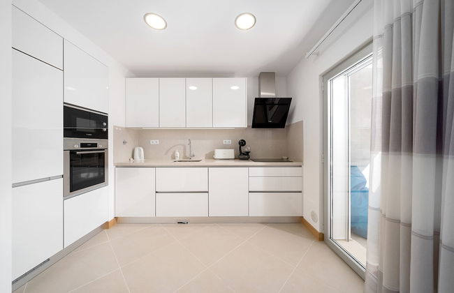 Lagos Modern 2 With Pool by Homing - Foto 5