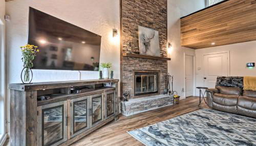 Spacious Sun-Up Bay Cabin, 20 Min to Downtown CDA! - Foto 5