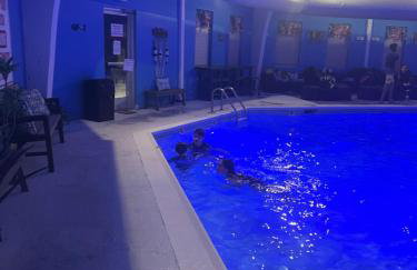 Evergreen Escapes 4 BR with Game Room, Firepit near Kalahari and Camelback - Foto 10