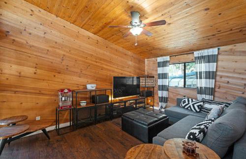 Lakefront, Private dock, ensuite-unit, King bed, Free EV charger, Boat Friendly - Foto 41