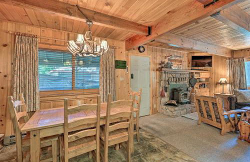 Comfortable Mi-Wuk Village Cabin Hike and Ski! - Foto 9