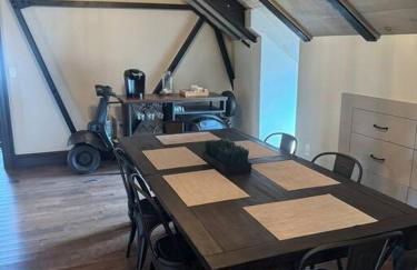 Upscale Industrial Penthouse - Foto 39