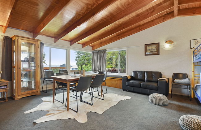 Lakeview Escape with spa - sauna - patio - Photo 15