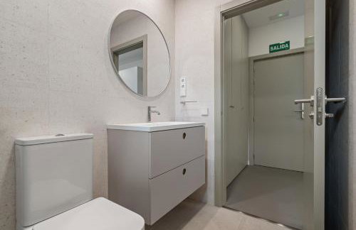 Confort y Ubicación en Madrid - Santero Suites - Photo 31