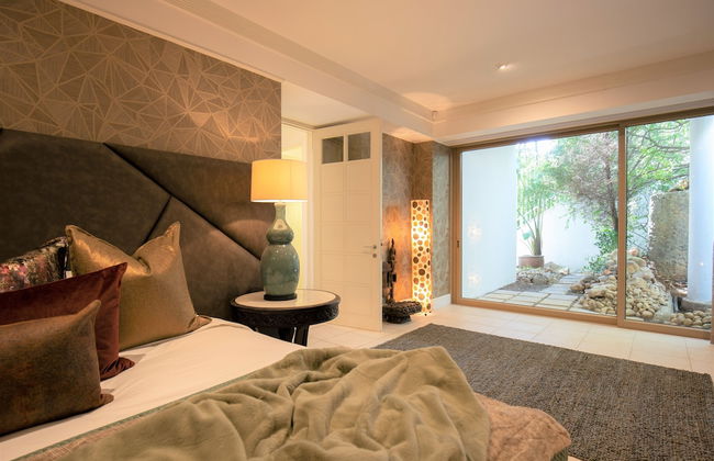 Clifton YOLO Spaces – Clifton Mansion Villa - Photo 40