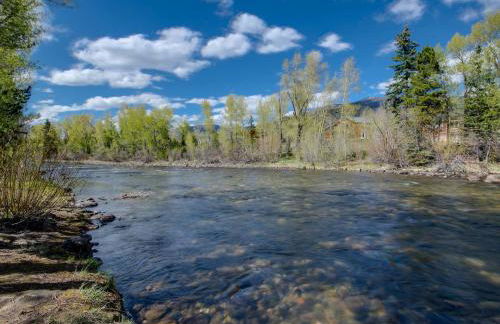River West Buffalo Mountain Condo: On The Blue River - Foto 23