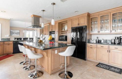 Majestic Anaheim Panorama Hill Home With Sunset - Foto 48