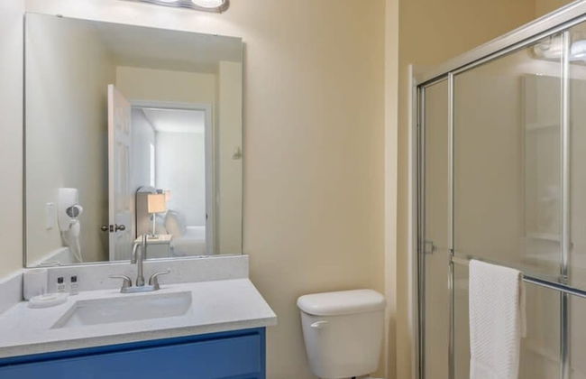 Remodeled Gem - Comfort and Location - Foto 21