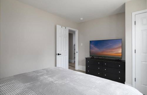 The Hilltop Haven HISTORIC West Salem Charm 5 Mins to Downtown Hospitals Walk to Greenway - Foto 19