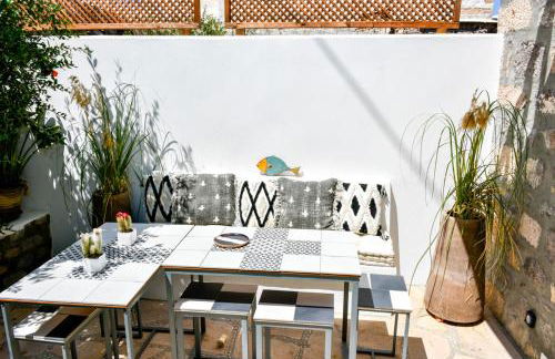 PYRGALI ΠΕΤΡΙΝΟ ΠΥΡΓΑΚΙ ΠΑΤΜΟΣ - Foto 9