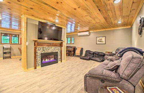 Hike and Zip-Line Red River Gorge Cabin with Hot Tub! - Foto 16