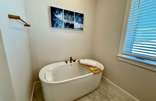 Villa Capri - 2025 Luxury Build - Steps to beach - Foto 29