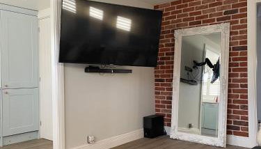 Modern Luxe Maisonette Near Station With Free Parking - Foto 4