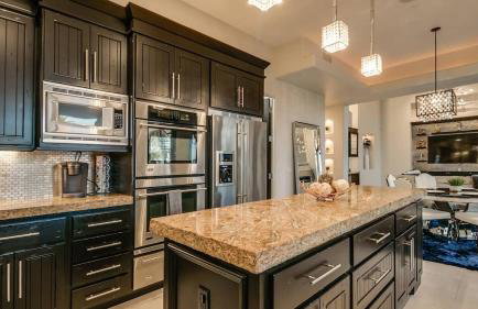 Luxury Contemporary Sanctuary w/ Pool and Views! - Foto 28