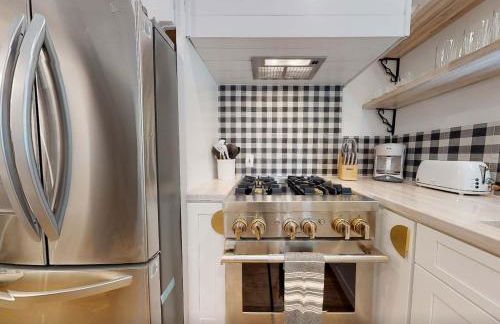 Tip of the Hat - Foto 13