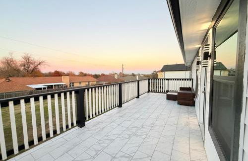 Cozy Lakeview Retreat Home - Photo 25