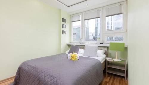 Apartment Jana Pawła II Next to the Metro by Noclegi Renters - Foto 2